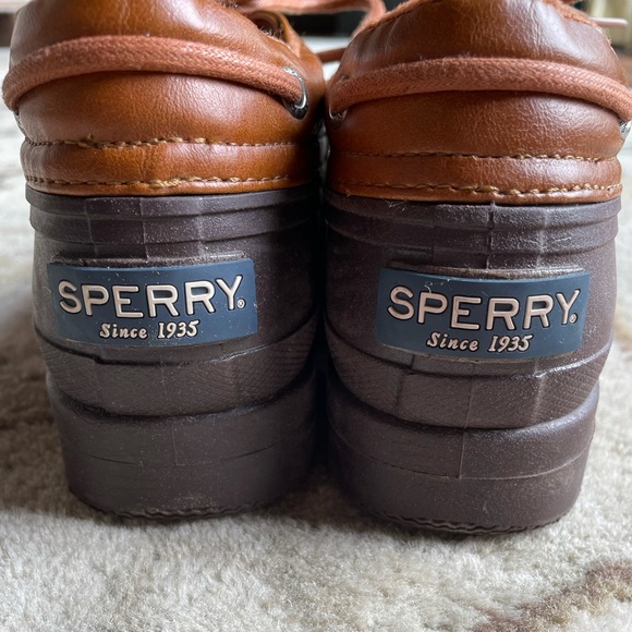 Sperry duck shoes, brown, size 8. - Picture 2 of 3